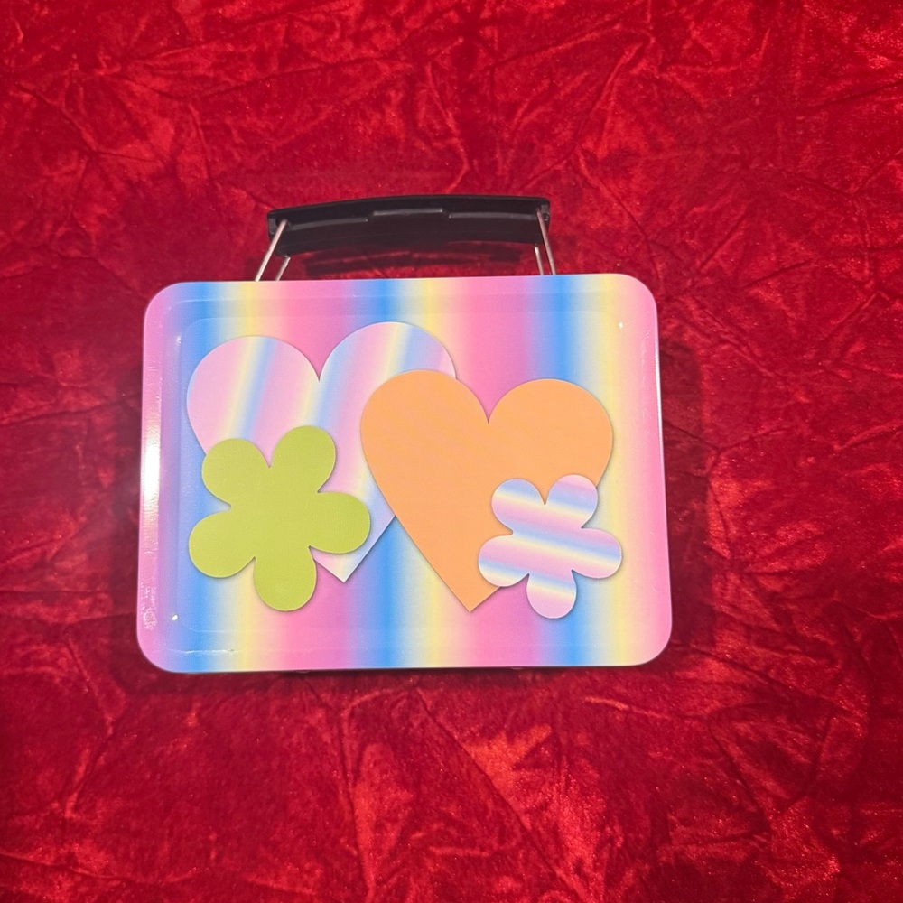 Vintage 1990s Hearts Flowers Tin Trinket Box • Mini Metal Box